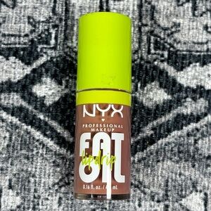 NYX Fat Oil in Chillin’ Like a Villain New and Manufacturer Sealed